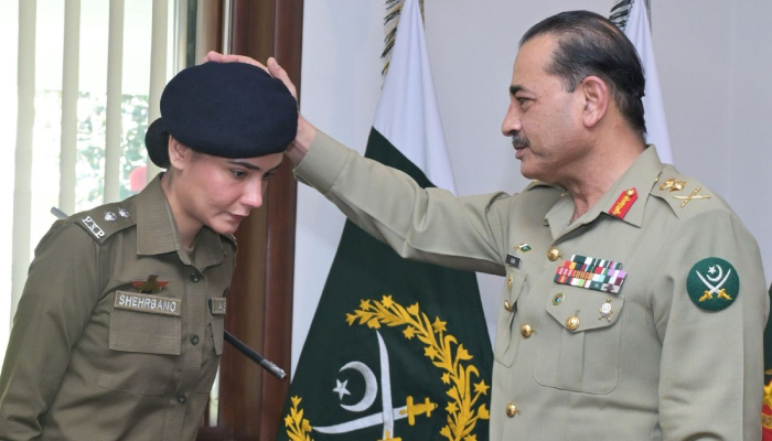 آرمی چیف عاصم منیر کی شہر بانو سے ملاقات