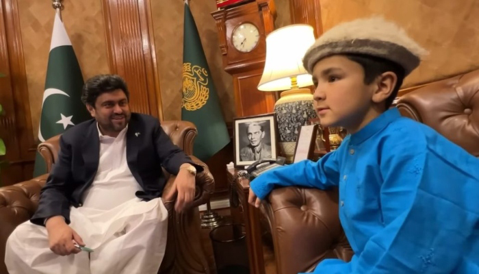 شیراز کی  گورنر سندھ کامران ٹیسوری سے ملاقات