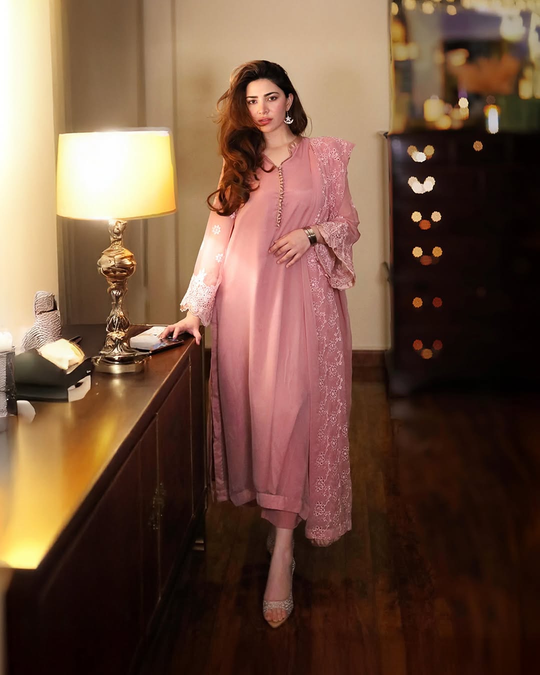 نیمل خاور کے عید لُکس کے چرچے، قیمت کتنی؟