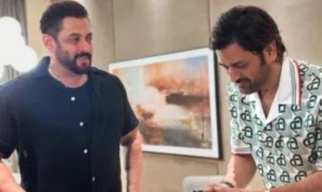 MS Dhoni joins Salman Khan’s 60th birthday bash: Viral video shows fans chanting ‘Mahi Bhai’