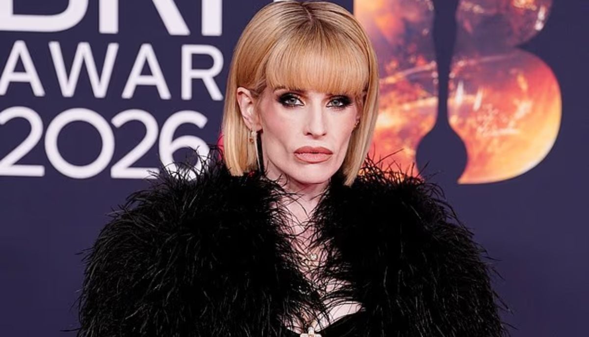 Kelly Osbourne slips into dramatic black grown at BRITs red carpet